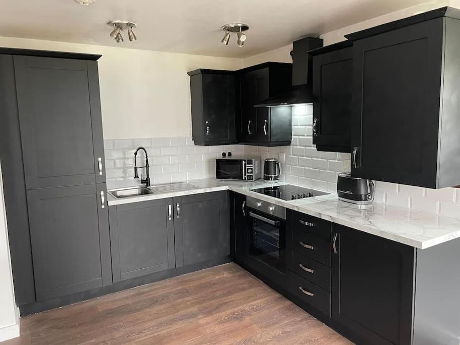 Stunning Central Apartment With Free Parking Sheffield Exteriör bild